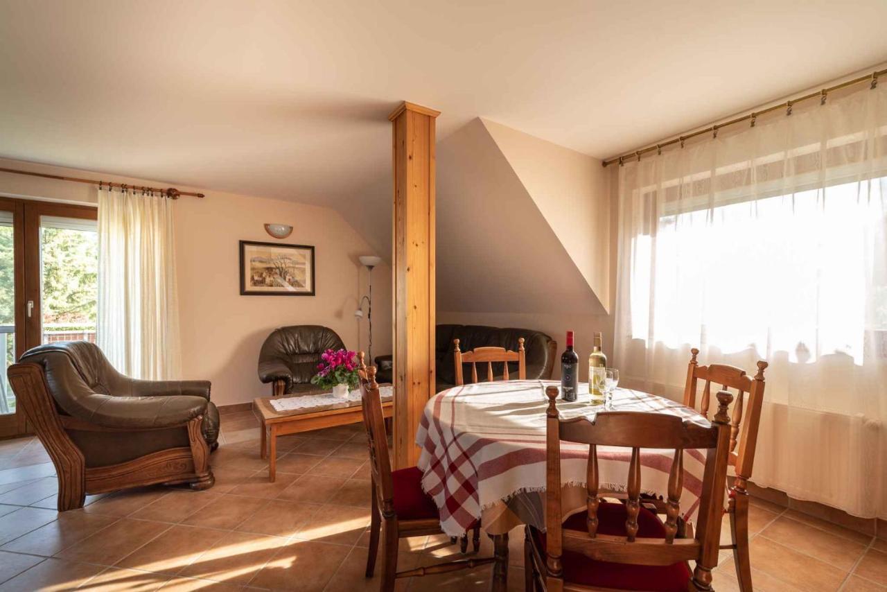 Apartment In Keszthely/Balaton 19020 מראה חיצוני תמונה